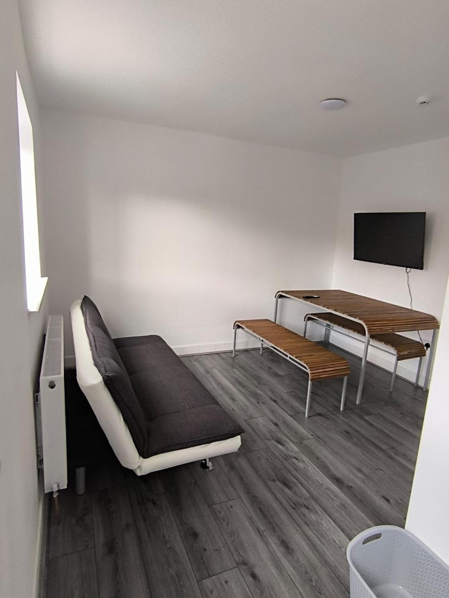 Spacious Full Home - Perfect For Families & Groups Oldbury  Εξωτερικό φωτογραφία